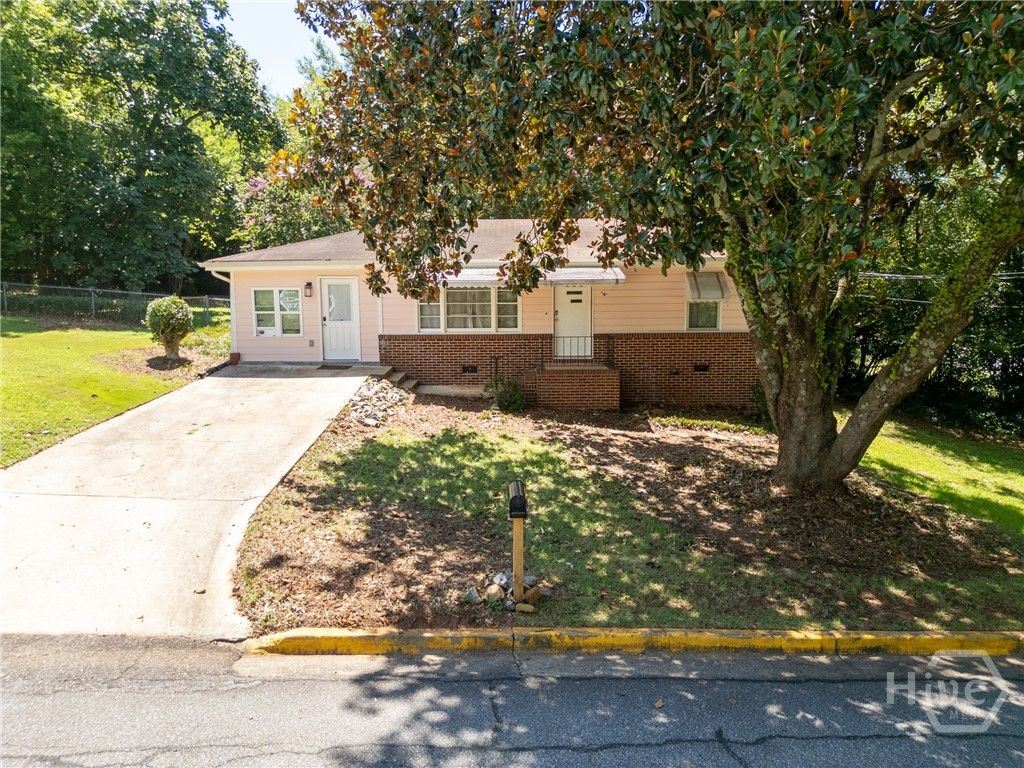 595 S Poplar Street, Athens, GA 30601