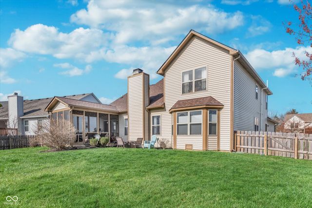 10518 Greenway Drive, Fishers, IN 46037