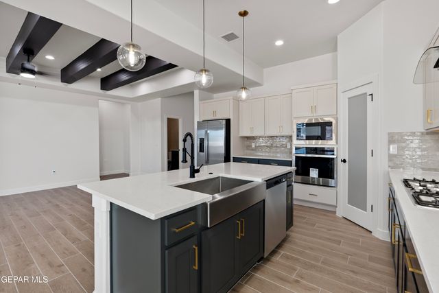 1835 CIMARRON PARK Place, El Paso, TX 79911