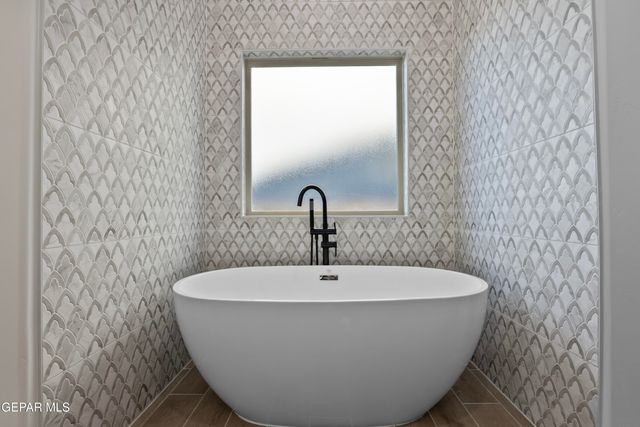 1835 CIMARRON PARK Place, El Paso, TX 79911