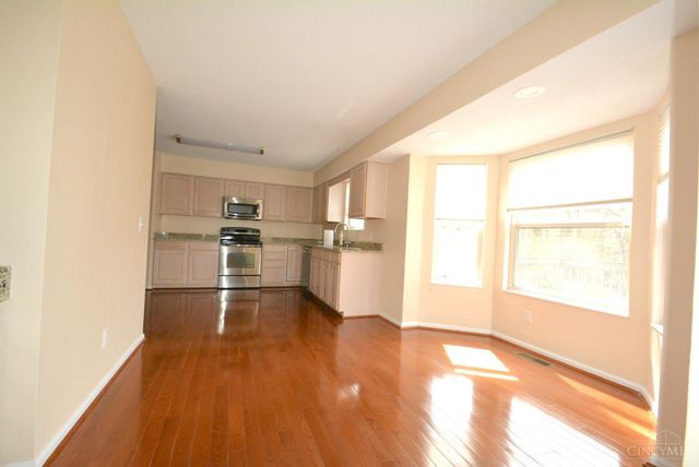 340 River Valley Dt, Fairfield, OH 45014