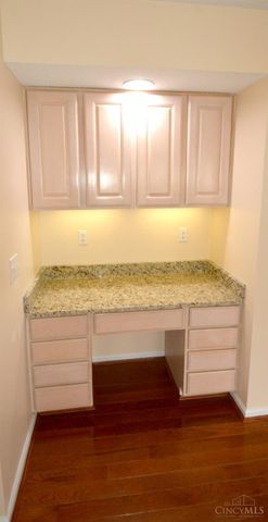 340 River Valley Dt, Fairfield, OH 45014