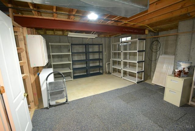 340 River Valley Dt, Fairfield, OH 45014