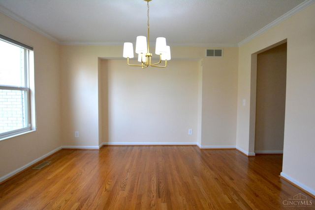 340 River Valley Dt, Fairfield, OH 45014