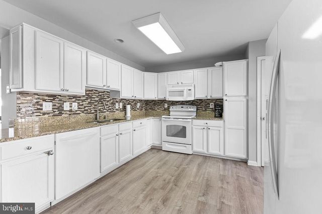 17372 LEGACY TER, Round Hill, VA 20141