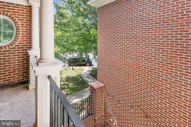 8605 LIBERTY TRL, Manassas, VA 20110