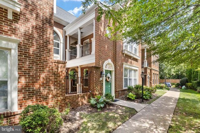 8605 LIBERTY TRL, Manassas, VA 20110