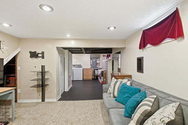 8458 Squad Drive, Galloway, OH 43119