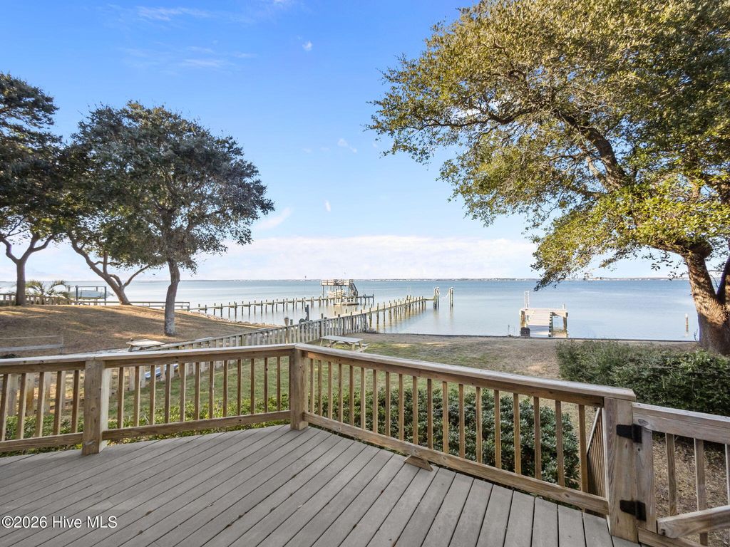 Image 31 of property listing at 1206 Timber Trail, Emerald Isle, NC 28594