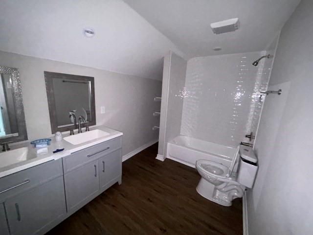 2203 E Bayshore Drive, Palacios, TX 77465