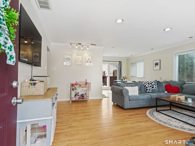 170 Marilyn Drive, Bridgeport, CT 06606