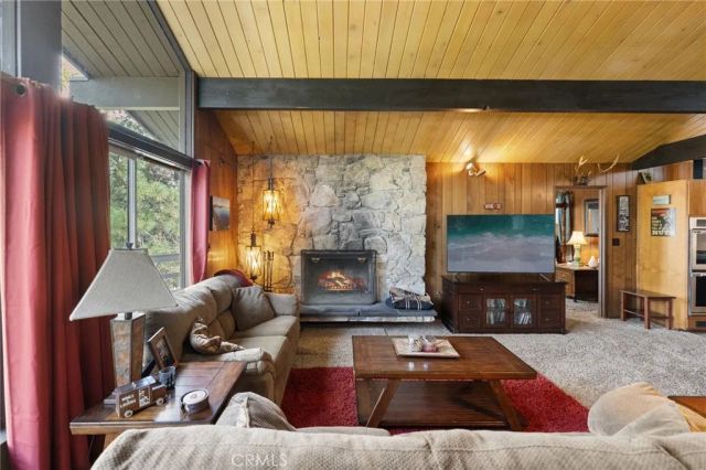 1159 Twin Lakes Drive, Wrightwood, CA 92397