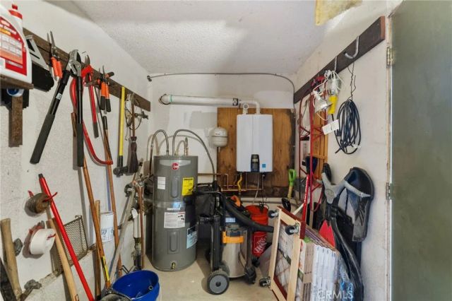 1159 Twin Lakes Drive, Wrightwood, CA 92397
