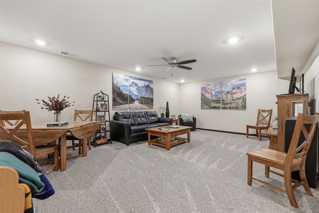 317 Wolfe Lane NE A, Mt Vernon, IA 52314