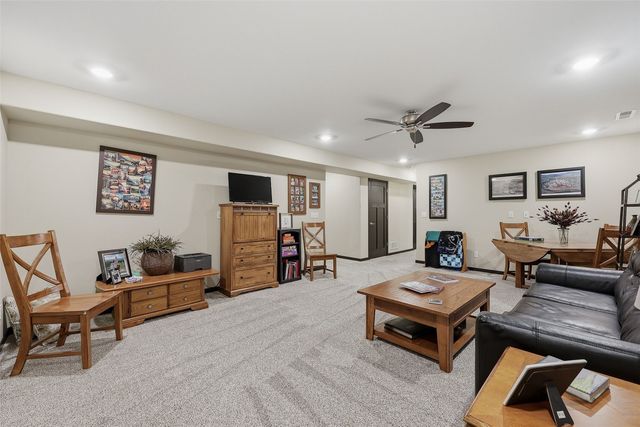 317 Wolfe Lane NE A, Mt Vernon, IA 52314