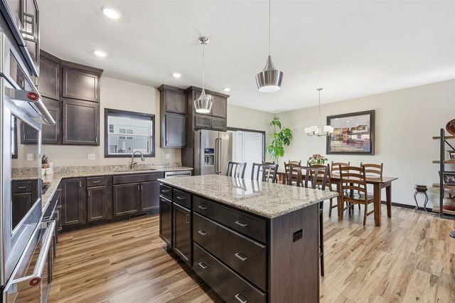 317 Wolfe Lane NE A, Mt Vernon, IA 52314