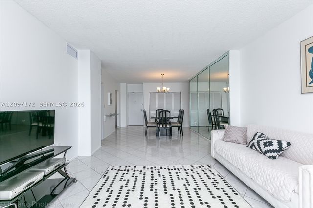 500 Bayview Dr 1818, Sunny Isles Beach, FL 33160