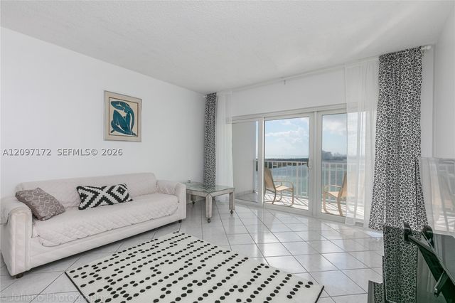 500 Bayview Dr 1818, Sunny Isles Beach, FL 33160