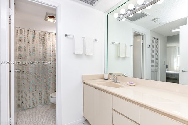 500 Bayview Dr 1818, Sunny Isles Beach, FL 33160