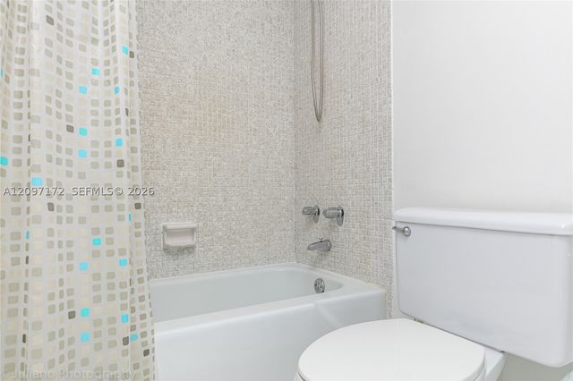 500 Bayview Dr 1818, Sunny Isles Beach, FL 33160