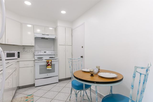500 Bayview Dr 1818, Sunny Isles Beach, FL 33160