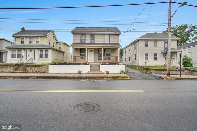 335 N MARKET ST, Elizabethtown, PA 17022