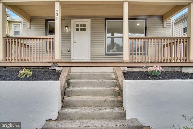 335 N MARKET ST, Elizabethtown, PA 17022
