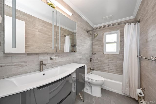 15003 7th Avenue, Whitestone, NY 11357