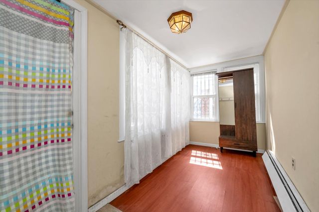 86-22 77 st, Woodhaven, NY 11421
