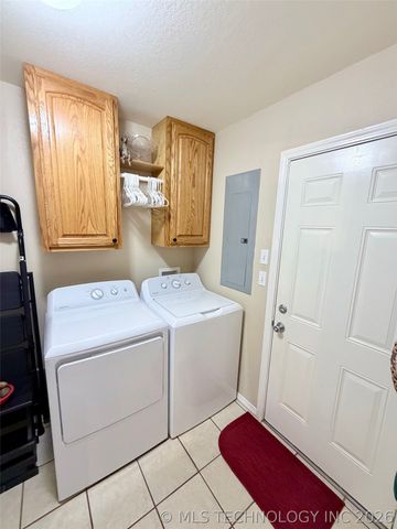 2895 Ruth Drive, Kingston, OK 73439