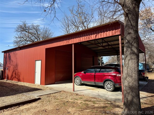 2895 Ruth Drive, Kingston, OK 73439