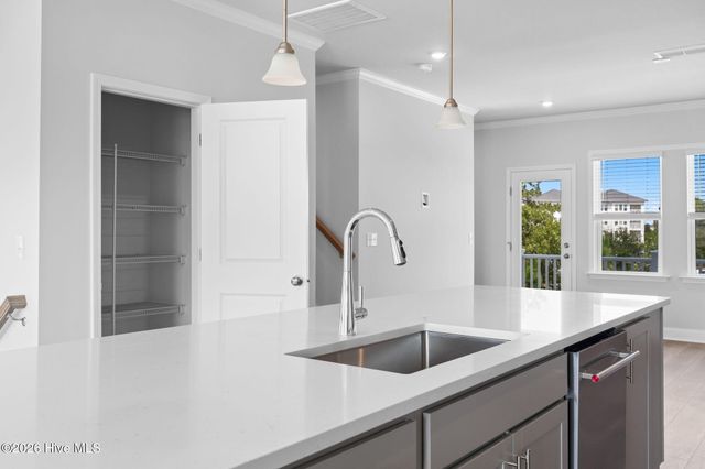 225 Pelican Flight Loop, Wilmington, NC 28412
