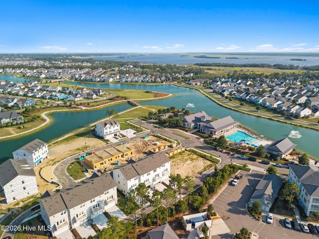 225 Pelican Flight Loop, Wilmington, NC 28412