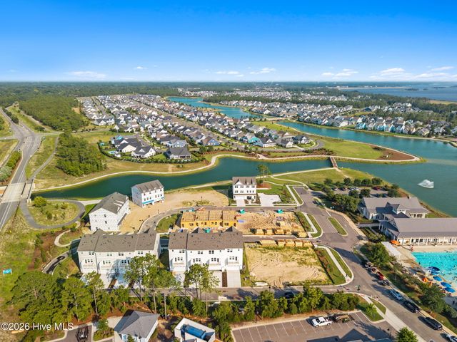 225 Pelican Flight Loop, Wilmington, NC 28412