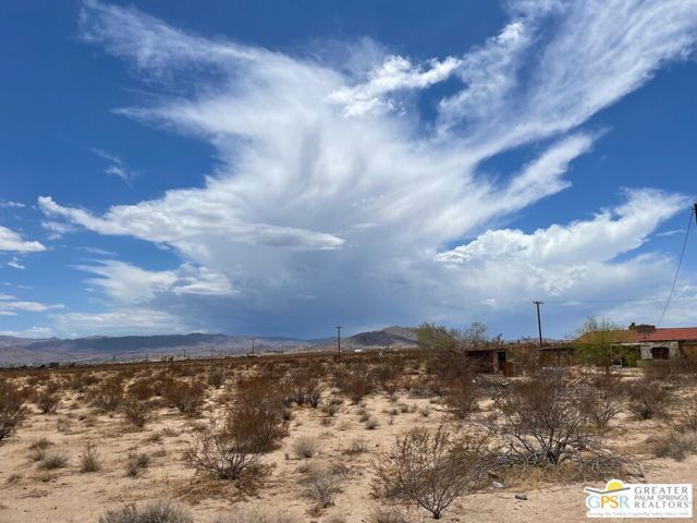 30 Moonlight Mesa Road, Joshua Tree, CA 92252