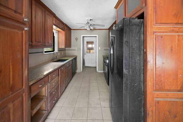 209 Magnolia, Chandler, TX 75758