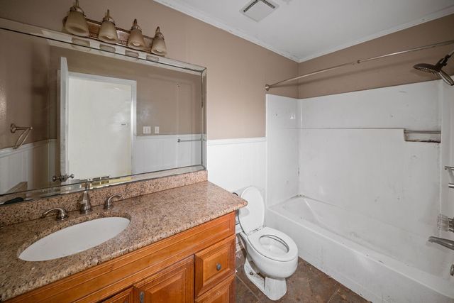 209 Magnolia, Chandler, TX 75758