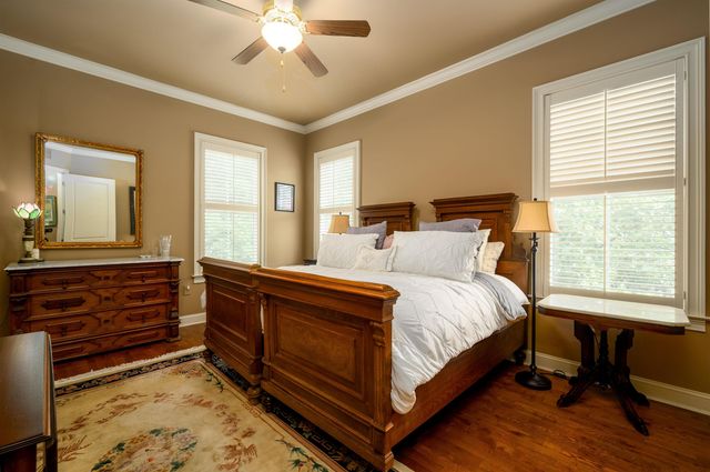 5204 Lexington Club Cv Apt 301, Memphis, TN 38117