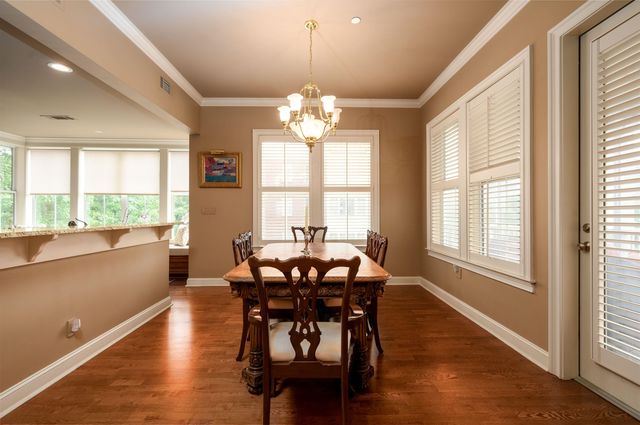 5204 Lexington Club Cv Apt 301, Memphis, TN 38117