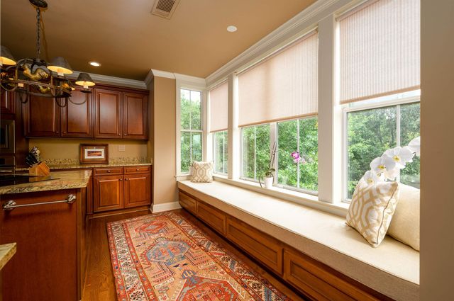 5204 Lexington Club Cv Apt 301, Memphis, TN 38117
