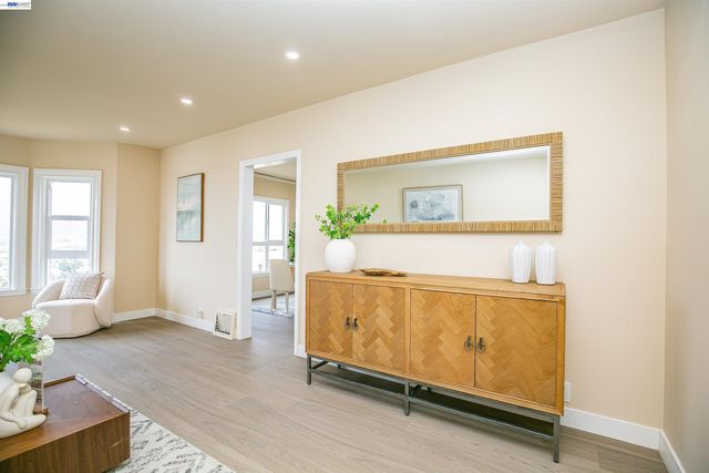 224 Shields Street, San Francisco, CA 94132