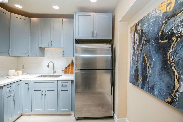 224 Shields Street, San Francisco, CA 94132