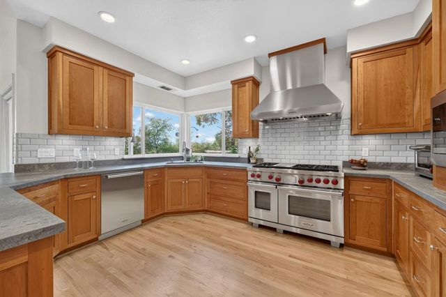 1760 Red Fox Rd, Placerville, CA 95667
