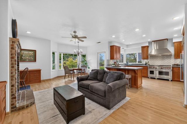 1760 Red Fox Rd, Placerville, CA 95667