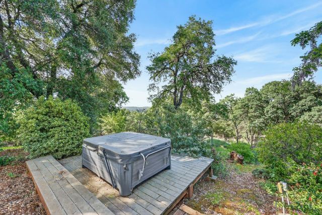 1760 Red Fox Rd, Placerville, CA 95667