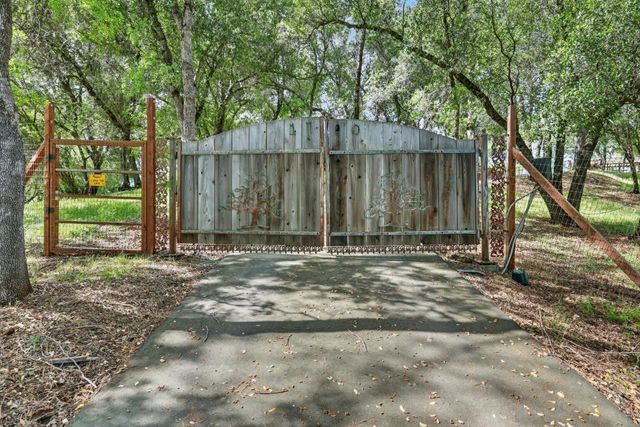 1760 Red Fox Rd, Placerville, CA 95667