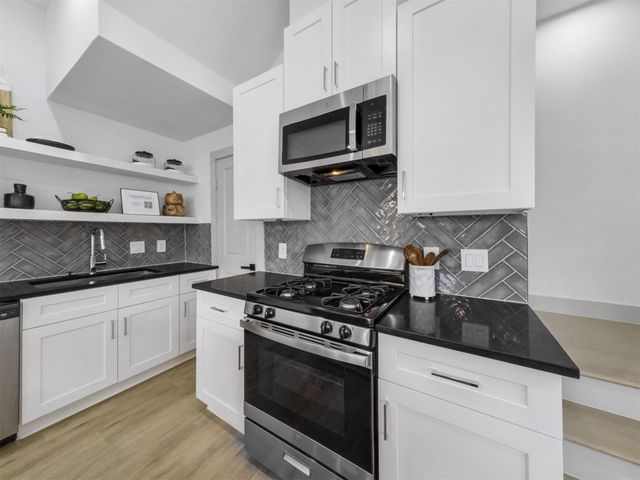 2410 Vaughn Street B, Houston, TX 77093