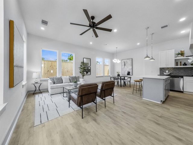 2410 Vaughn Street B, Houston, TX 77093