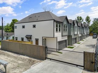 2410 Vaughn Street B, Houston, TX 77093