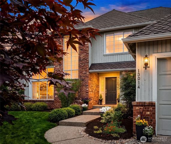 13014 NE 197th PL, Woodinville, WA 98072